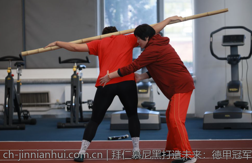 拜仁慕尼黑打造未来：德甲冠军之路的战略布局