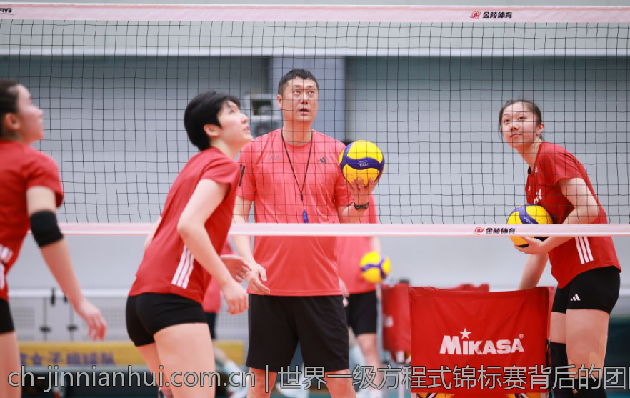 世界一级方程式锦标赛背后的团队协作